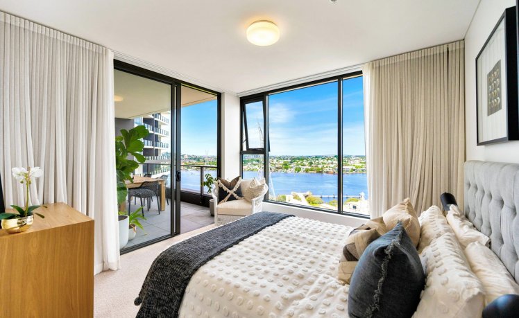 OUTSTANDING POSITION IN NEWSTEAD Gallery