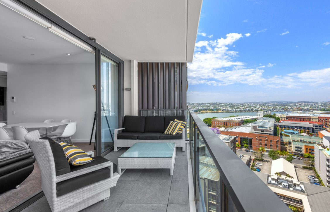 Stunning Unison Apartment With Incredible Views! Gallery