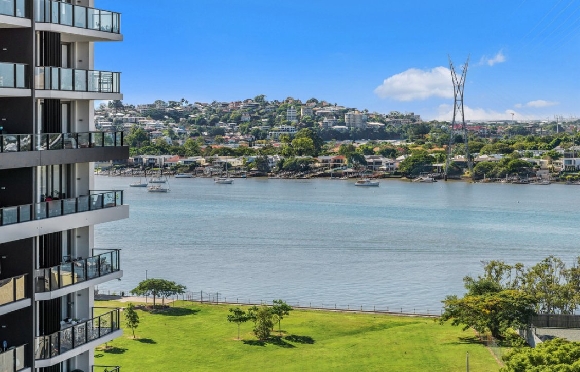 Dream North East Position with Wonderful River Views Gallery