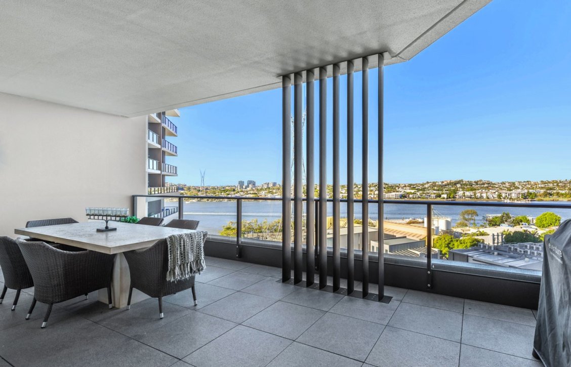 Ultimate Position, Exuding Style and Space Gallery