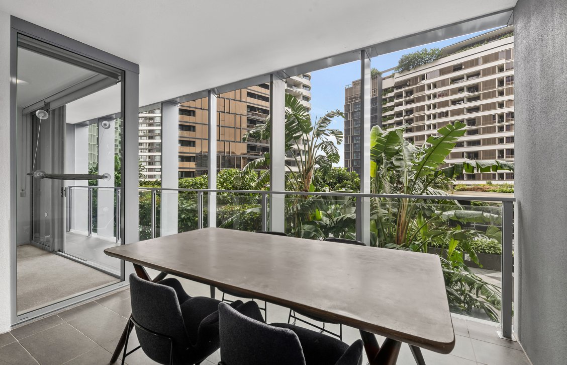 PERFECTLY POSITIONED IN THE HEART OF NEWSTEAD Gallery
