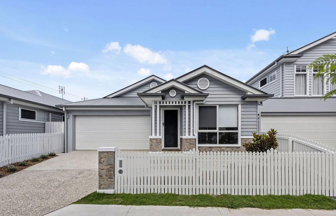 Newly Completed and Meticulously Designed 4 Bed Residence Gallery