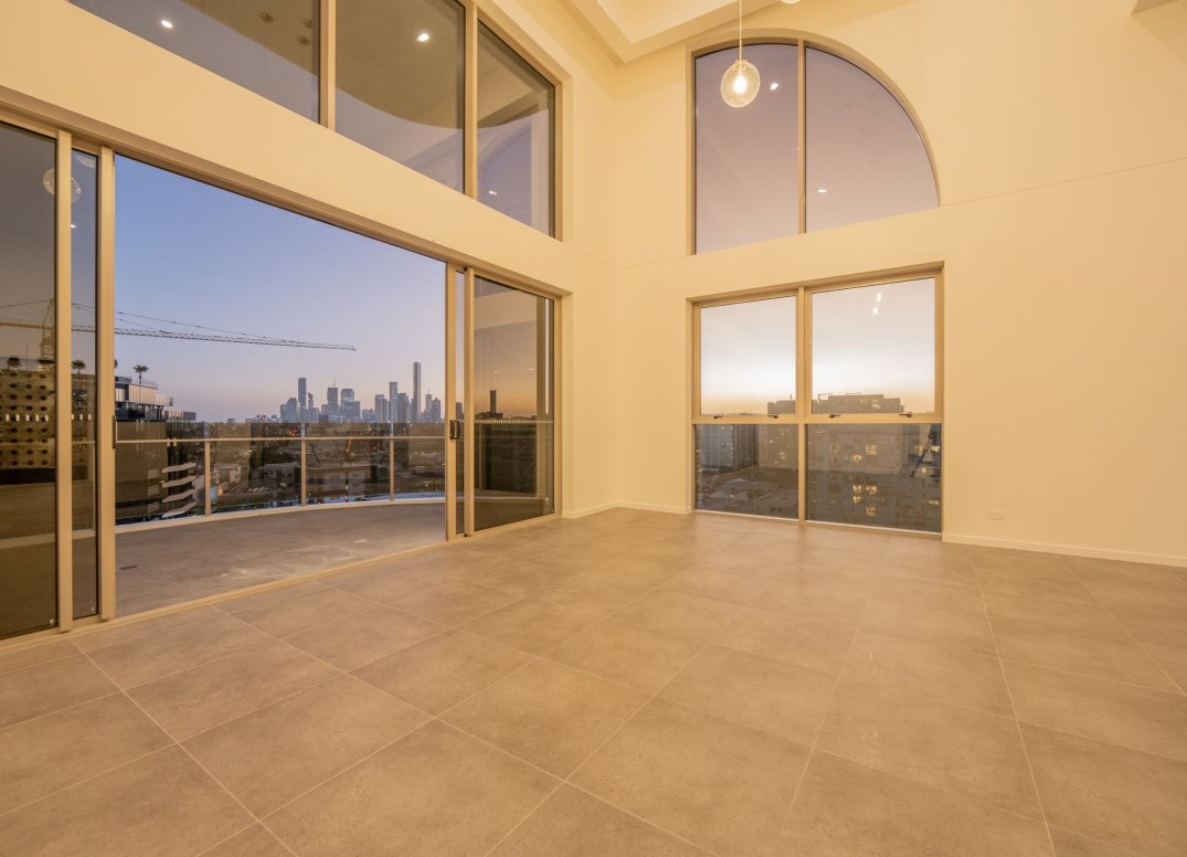 Customised Luxury Meets Inner-city Lifestyle Gallery