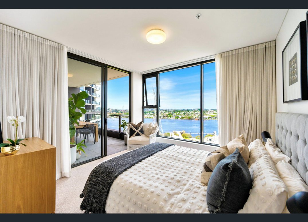 OUTSTANDING POSITION IN NEWSTEAD Gallery