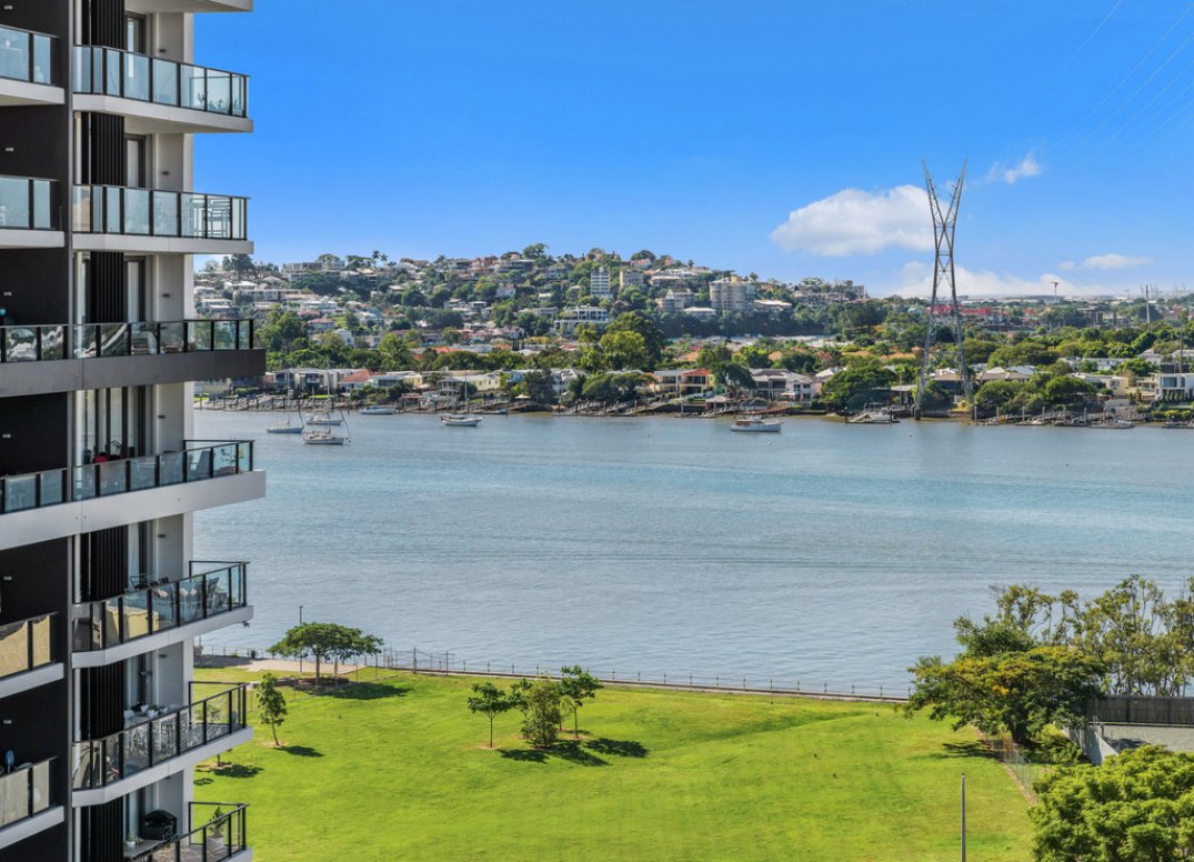 Dream North East Position with Wonderful River Views Gallery