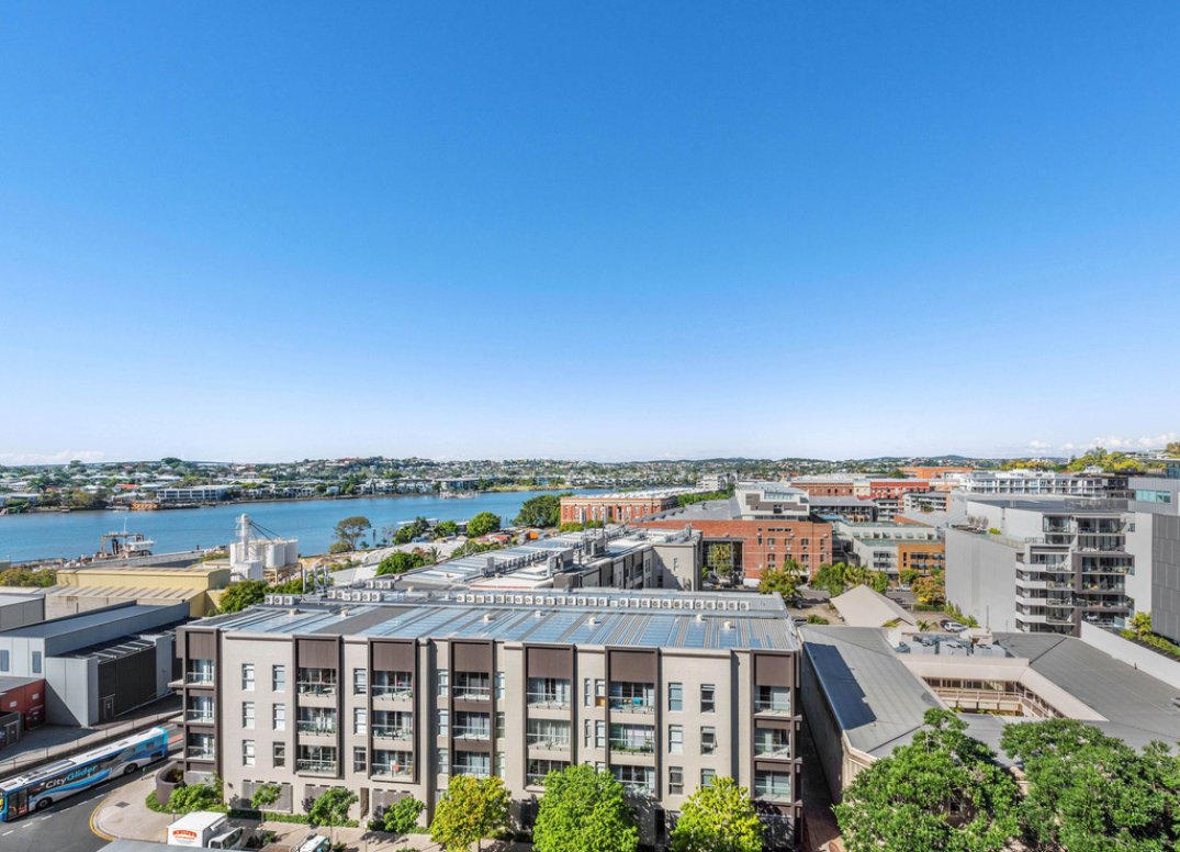 Dream North East Position with Wonderful River Views Gallery