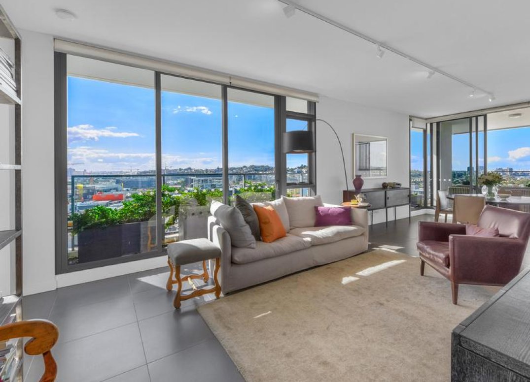 Stunning Apartment with Sensational Views Gallery