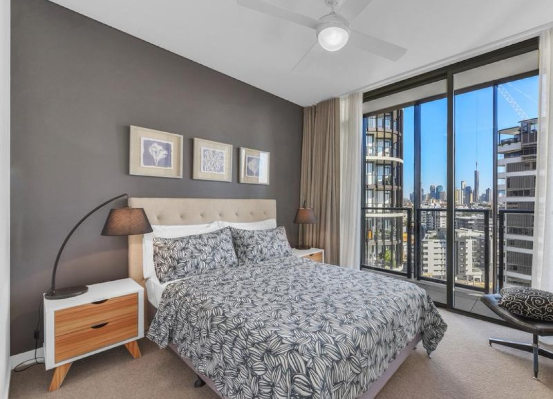Captivating Views From Every Room!! Gallery
