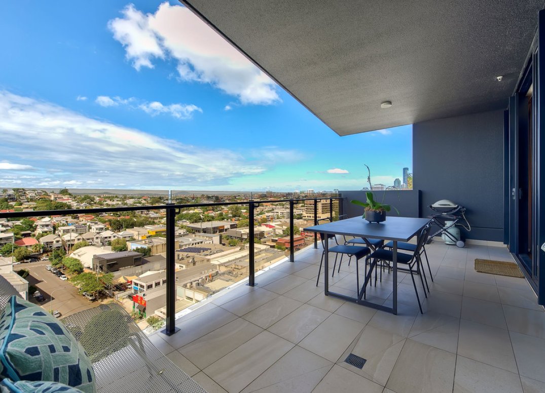 Modern Newstead Masterpiece Gallery