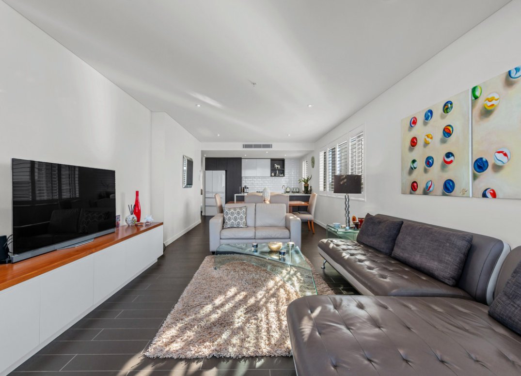 Ultimate Position, Exuding Style and Space Gallery