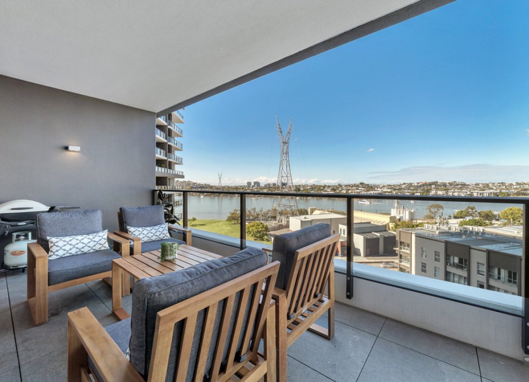 Dream North East Position with Wonderful River Views Gallery