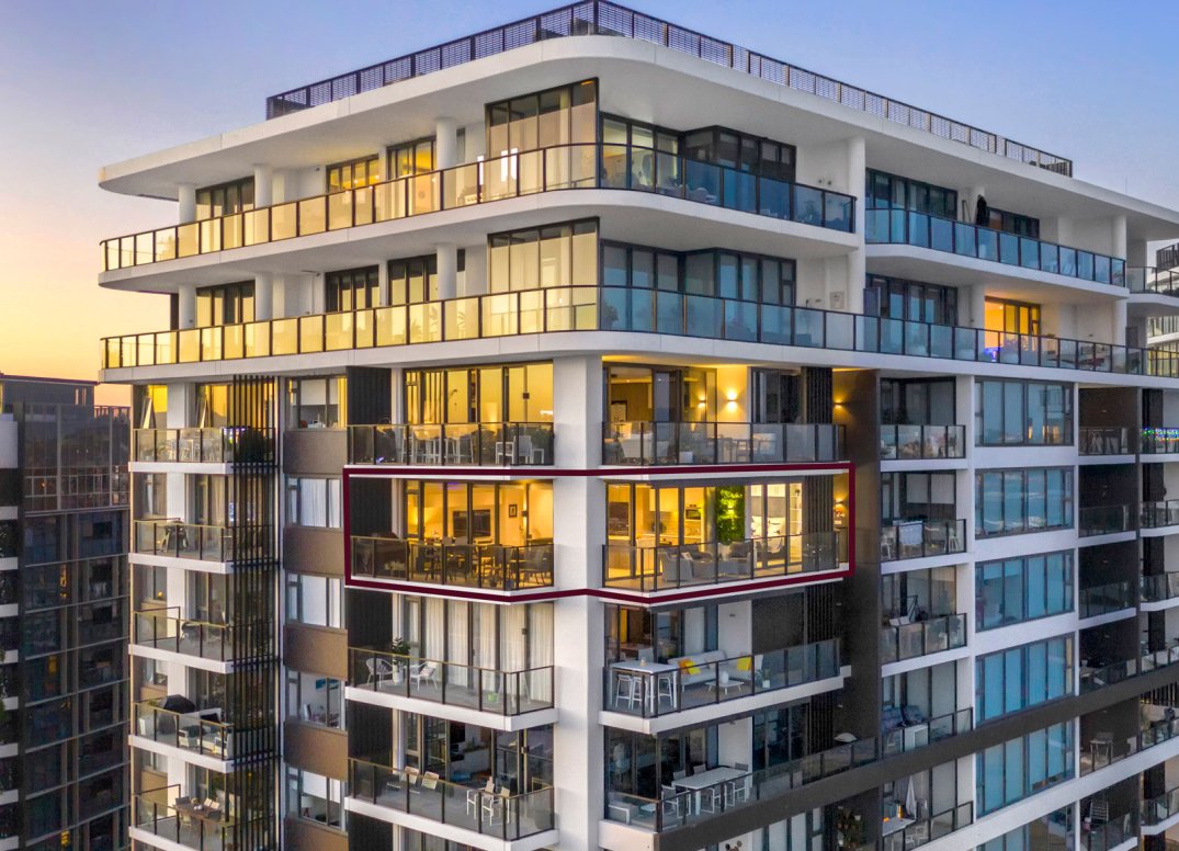 Amazing Views from this Huge 135sqm, 2-Bed, 2-Balcony Home! Gallery