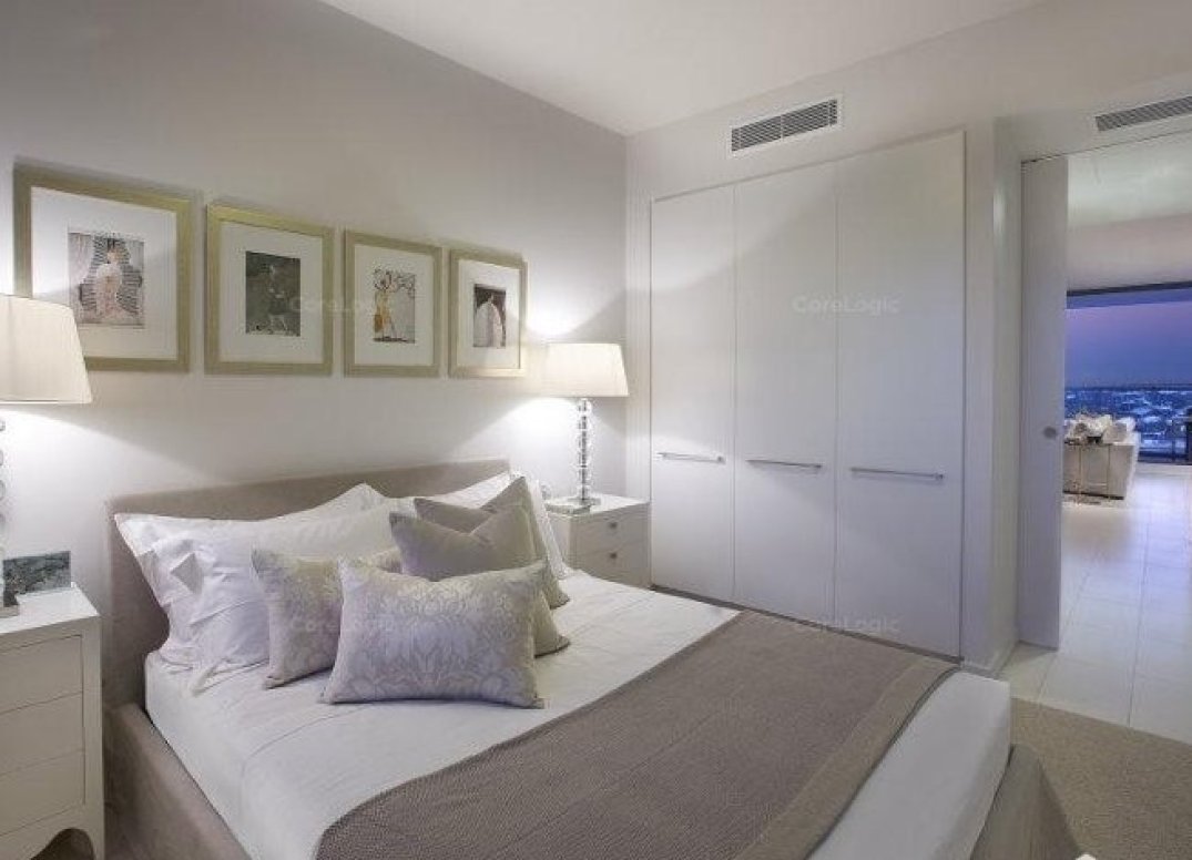 Superb Park Residence with Magnificent Views Gallery