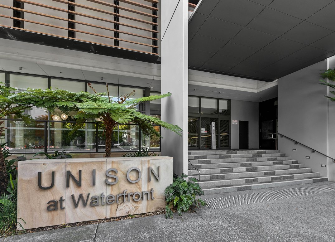 Exceptional Elevated One Bedroom Apartment Gallery