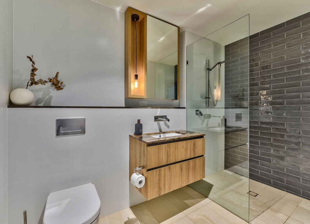 Modern Newstead Masterpiece Gallery