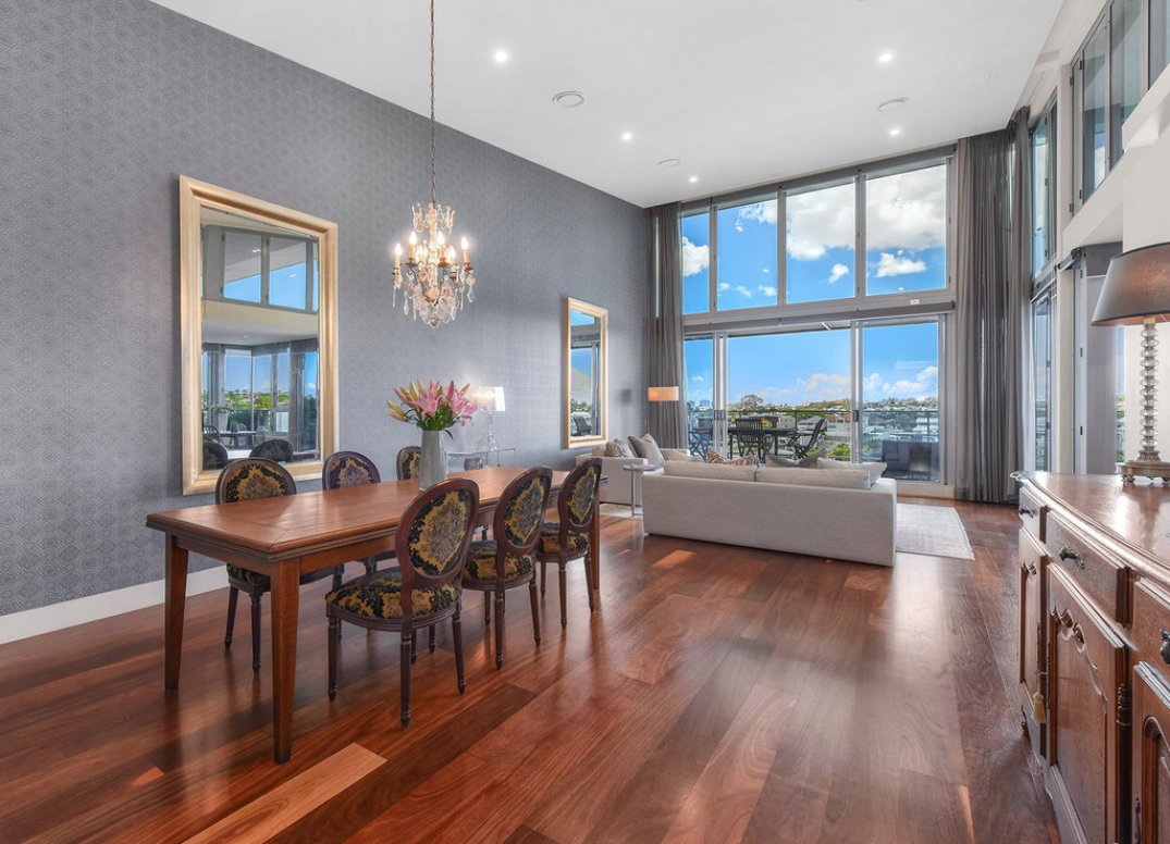 Iconic Cutter’s Landing Penthouse Gallery