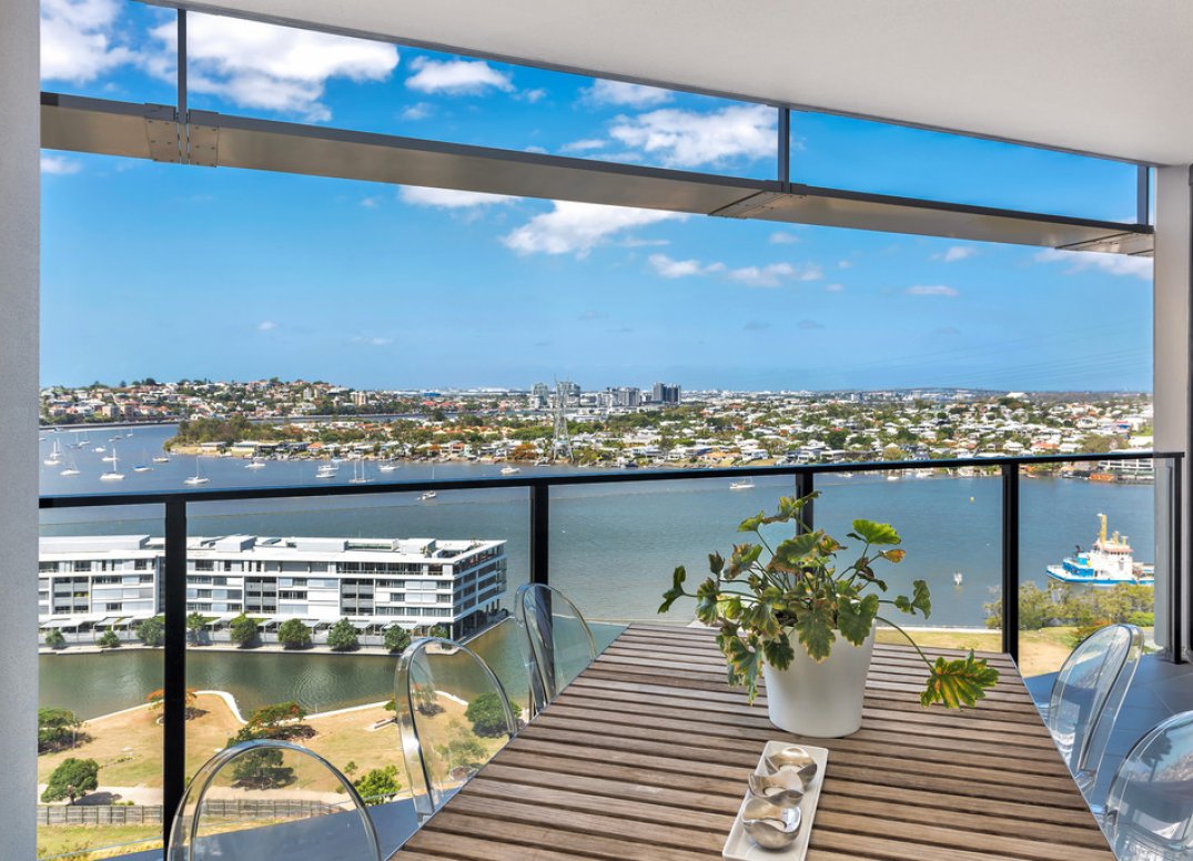 Home Sized Apartment With Two Car Parks in Premiere Newstead Location Gallery