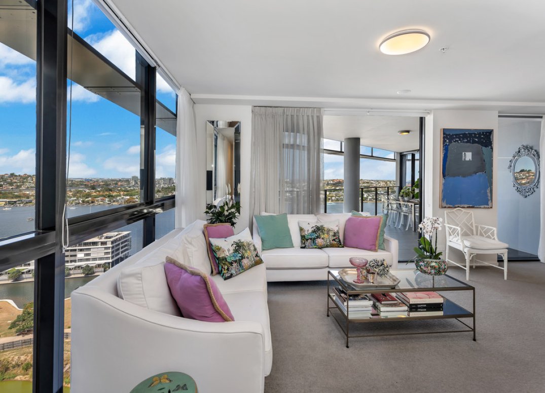 Home Sized Apartment With Two Car Parks in Premiere Newstead Location Gallery