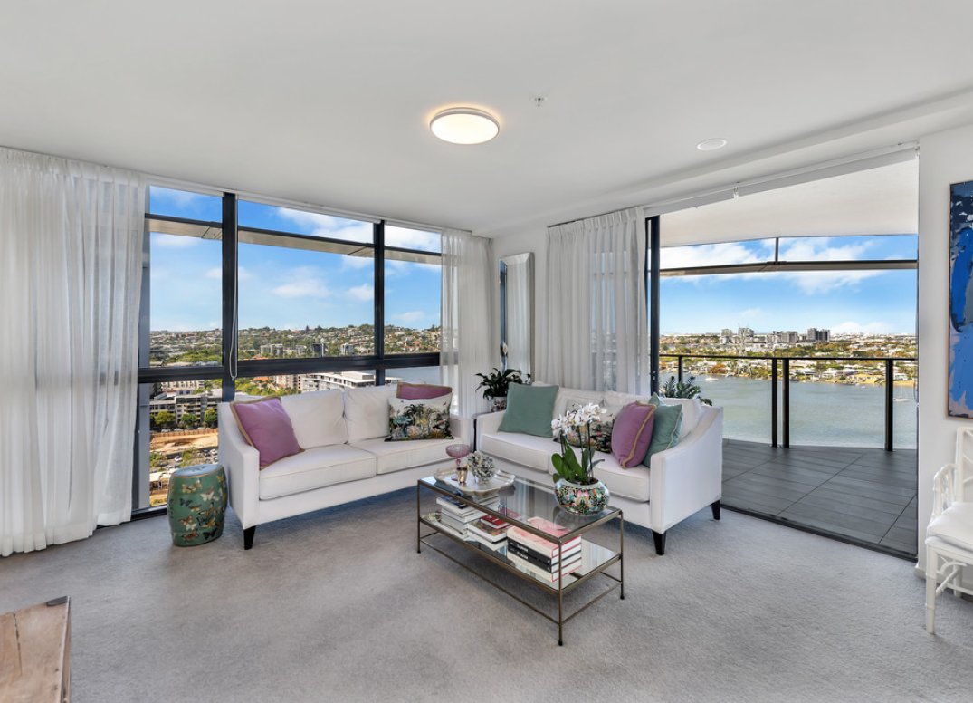 Home Sized Apartment With Two Car Parks in Premiere Newstead Location Gallery