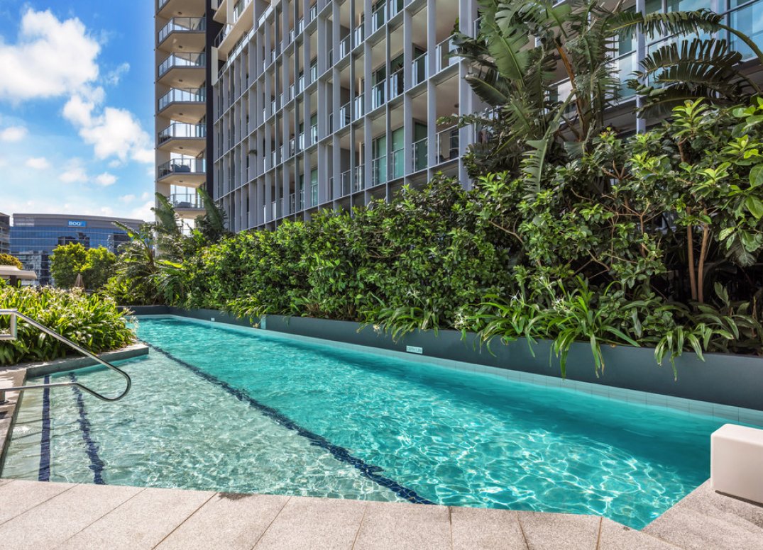 Home Sized Apartment With Two Car Parks in Premiere Newstead Location Gallery