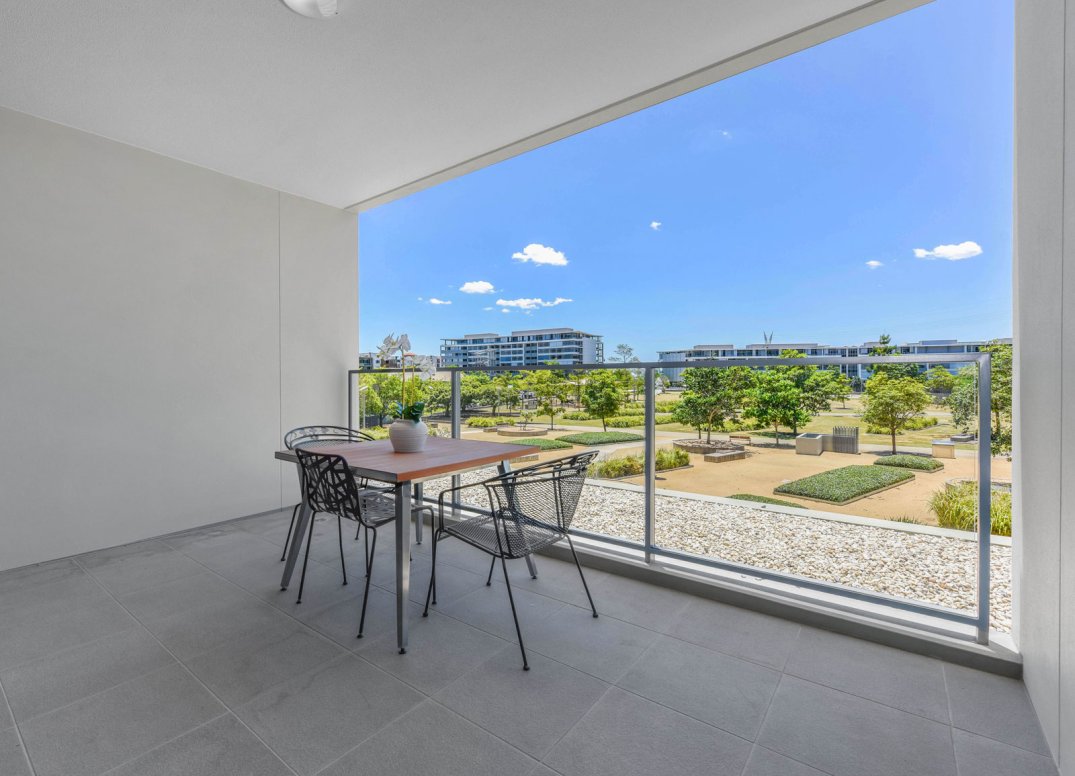 Immaculate Condition and Right on the Park! Gallery