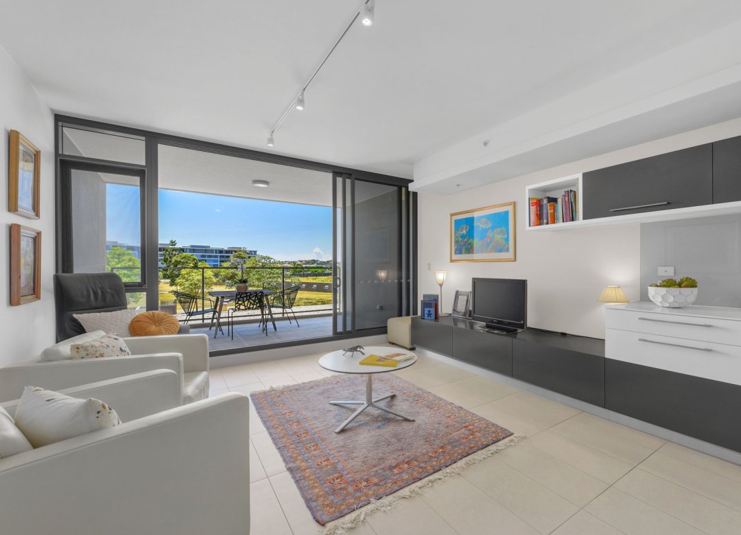 Immaculate Condition and Right on the Park! Gallery