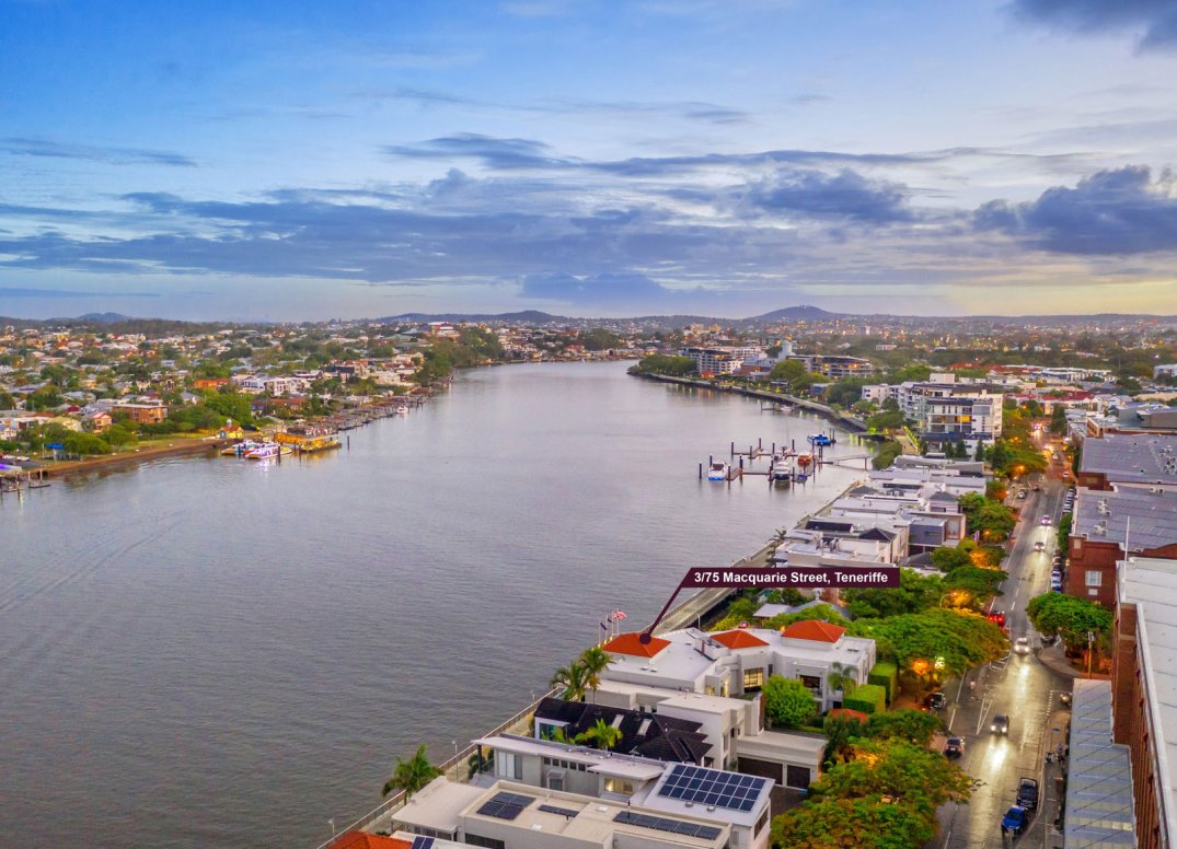 Unparalleled Waterfront Position Gallery