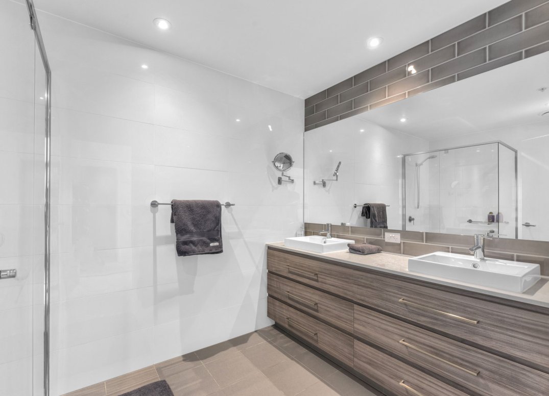 Amazing Views from this Huge 135sqm, 2-Bed, 2-Balcony Home! Gallery