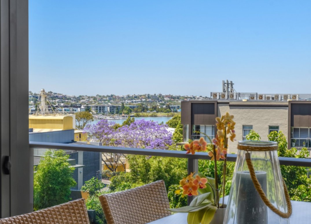 Live the Newstead Life with Style! Gallery