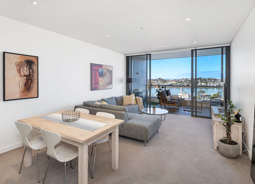 Dream North East Position with Wonderful River Views Gallery