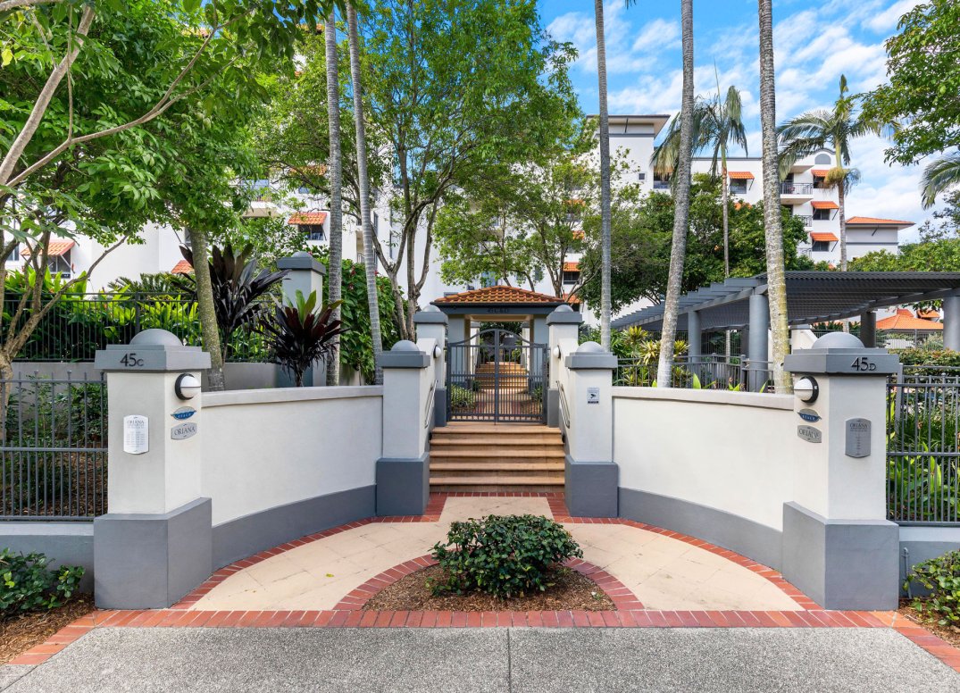 Rare Newstead Riverfront Residence Gallery