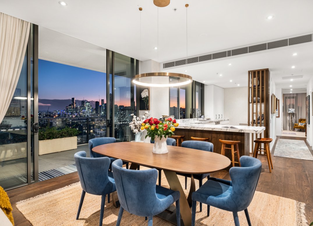 Luxury Penthouse Capturing the Best Views in Newstead Gallery