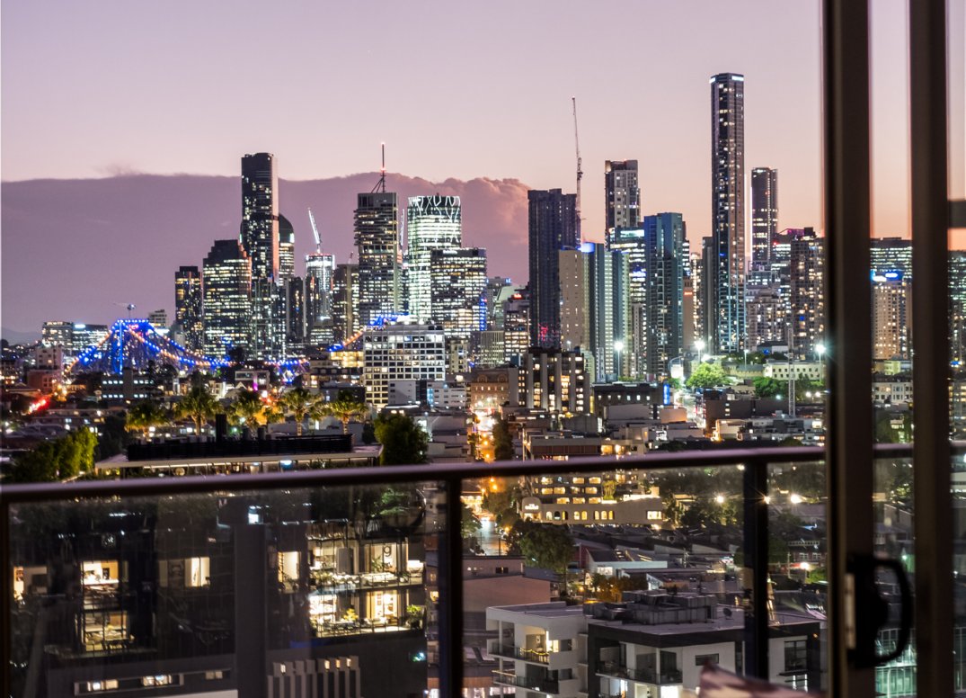 Luxury Penthouse Capturing the Best Views in Newstead Gallery