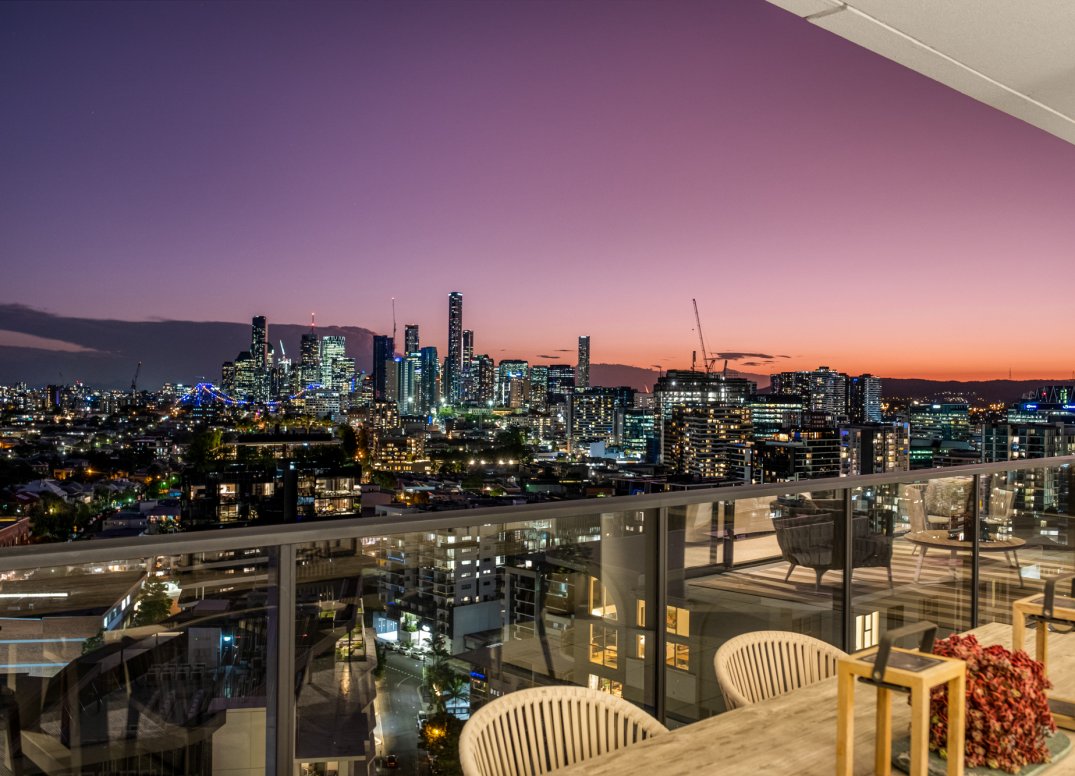 Luxury Penthouse Capturing the Best Views in Newstead Gallery