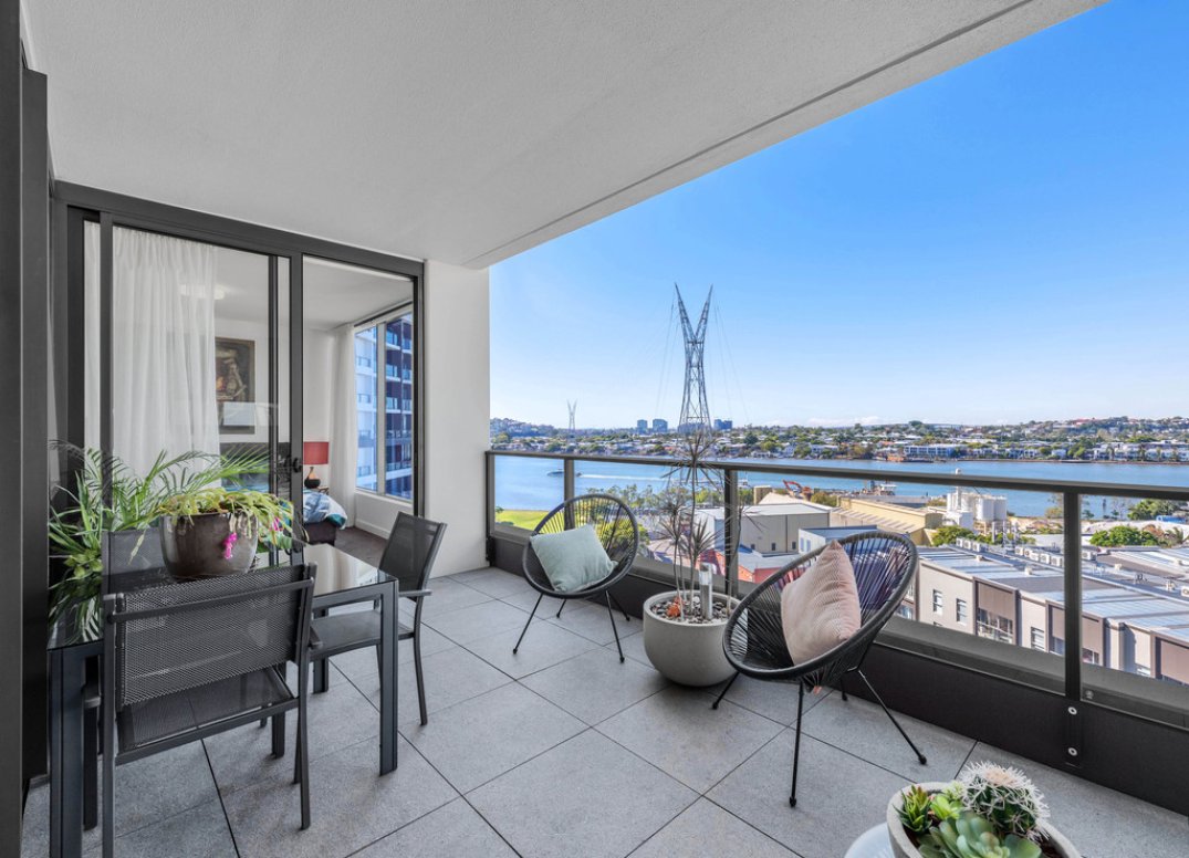 Dream North East Position with Wonderful River Views Gallery