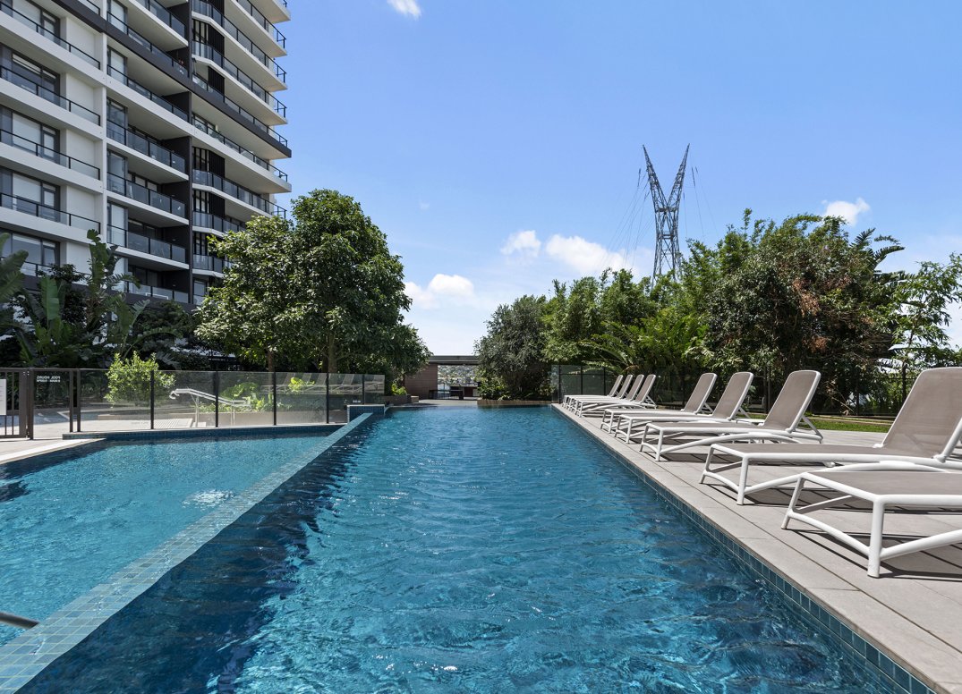 Exceptional 3 Bedroom Apartment in Newstead Gallery