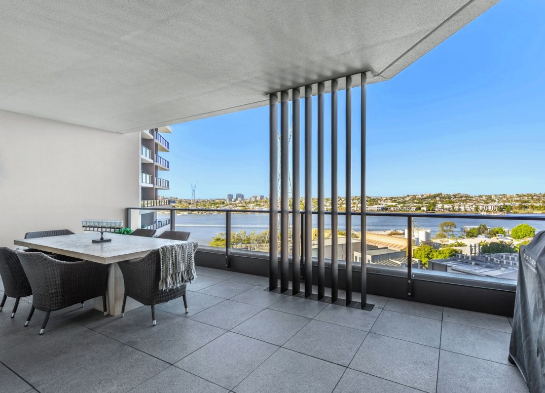 Ultimate Position, Exuding Style and Space Gallery