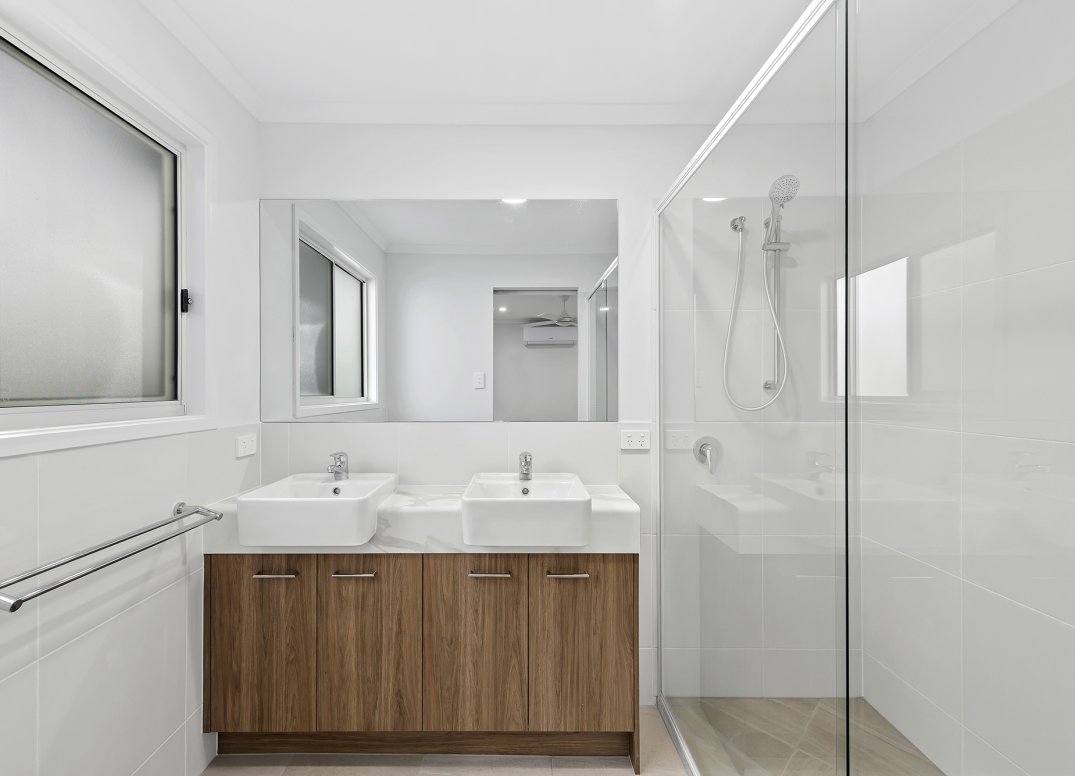 Newly Completed and Meticulously Designed 4 Bed Residence Gallery