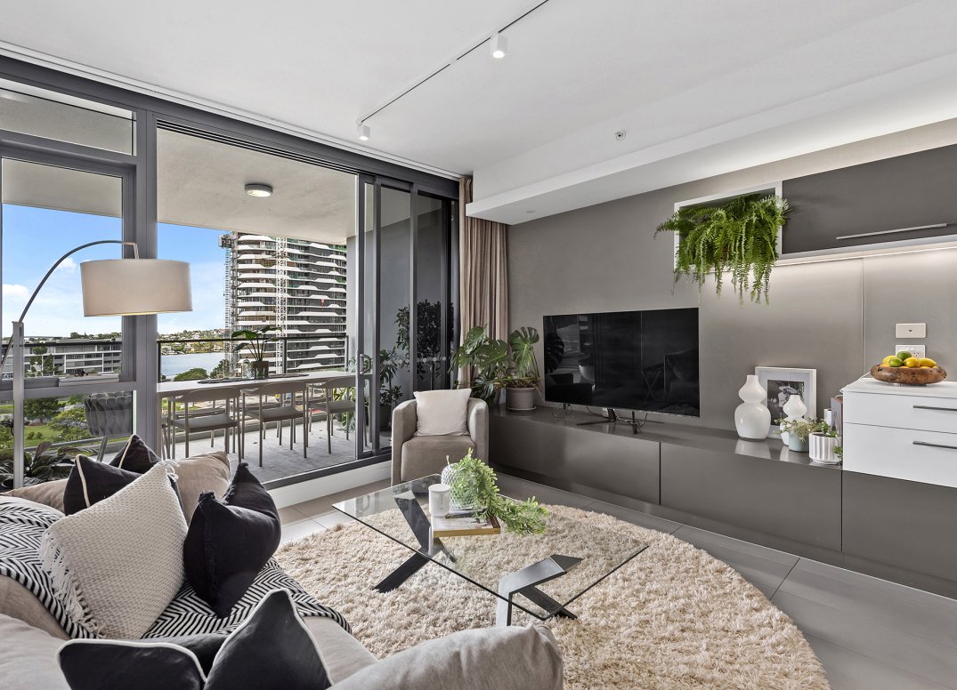 Outstanding East Facing Park Residence Gallery