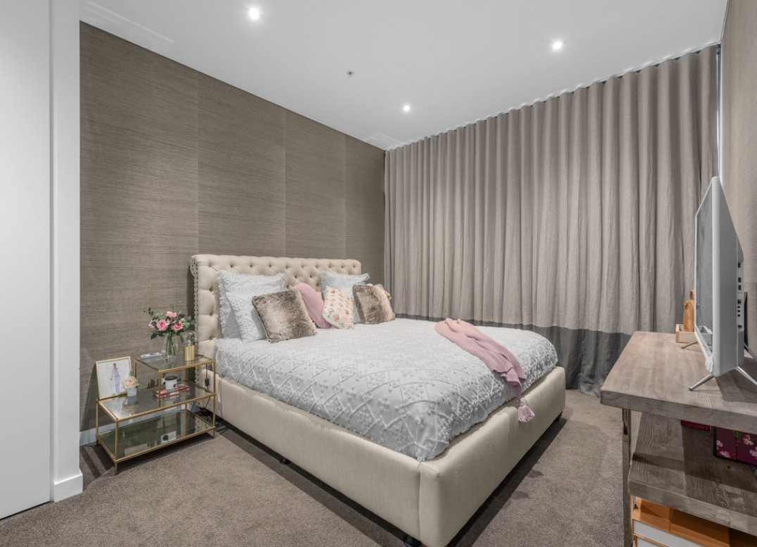 Magnificent Mirvac Sub-Penthouse Gallery