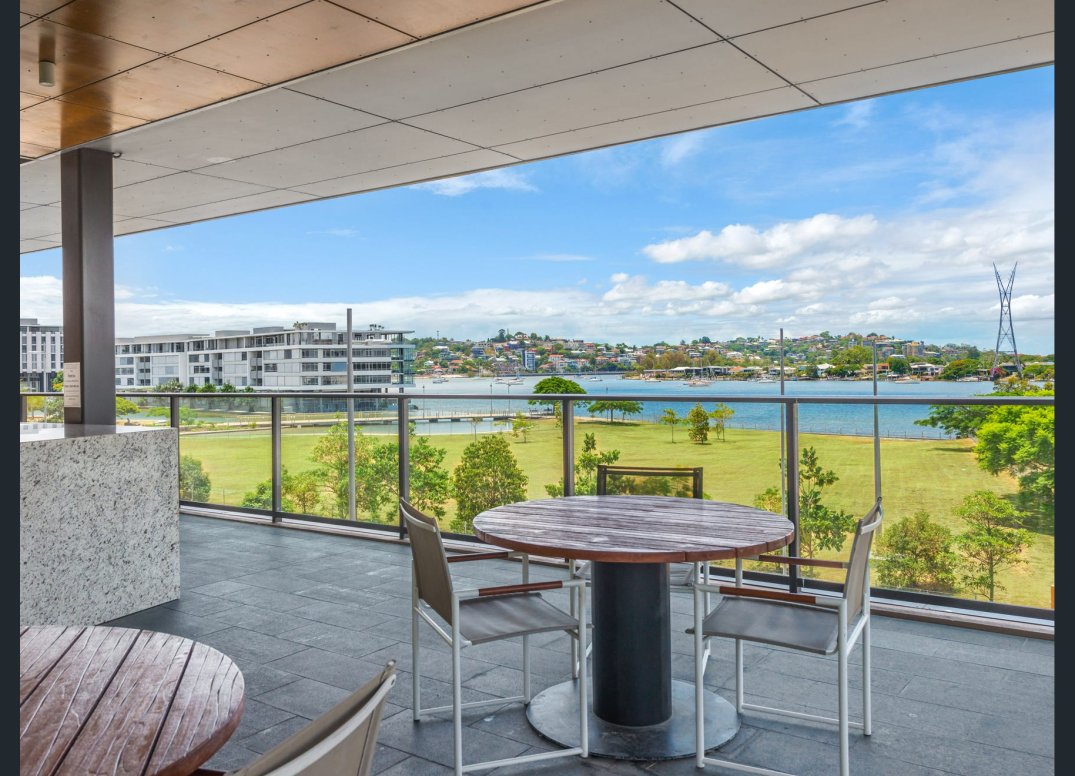 Quality Lifestyle Apartment in Vibrant Newstead Gallery