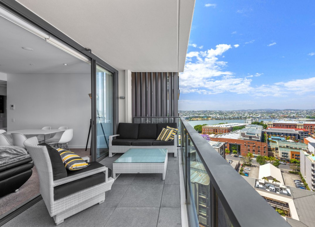 Stunning Unison Apartment With Incredible Views! Gallery