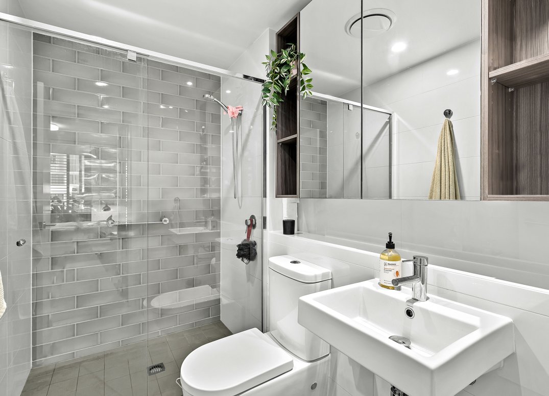 Impressive Mirvac Apartment in the Heart of Newstead Gallery