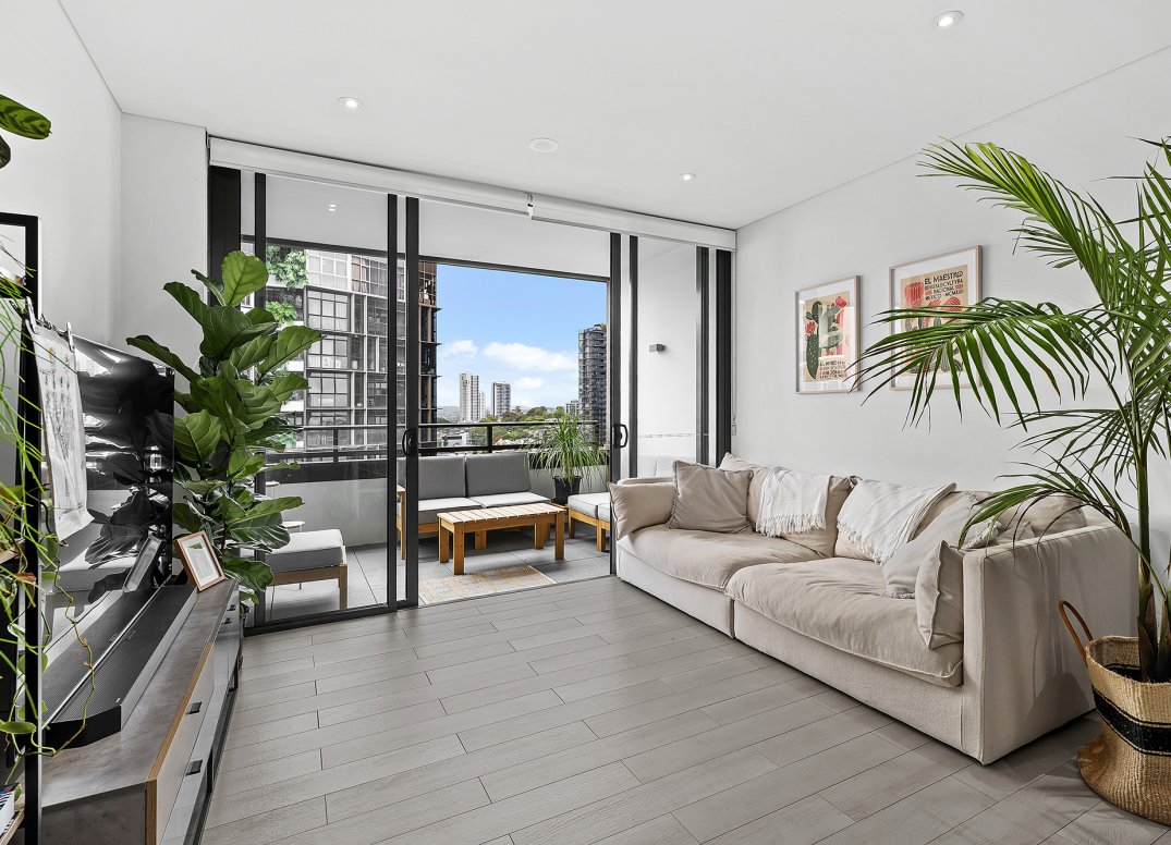 Impressive Mirvac Apartment in the Heart of Newstead Gallery