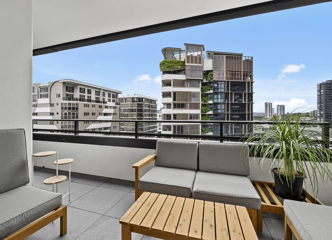 Impressive Mirvac Apartment in the Heart of Newstead Gallery