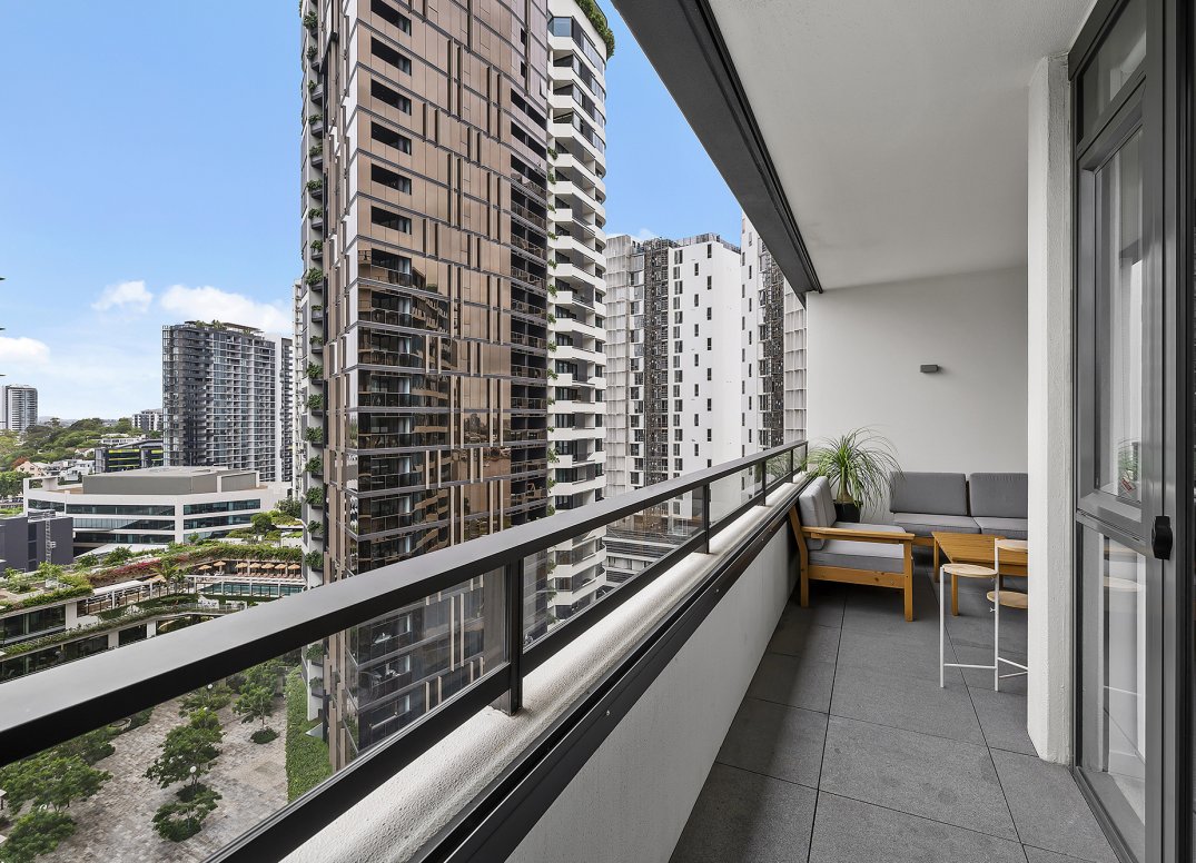 Impressive Mirvac Apartment in the Heart of Newstead Gallery