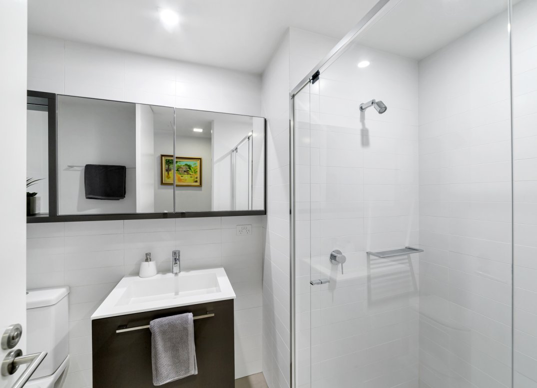 EXCEPTIONAL MIRVAC PARKFRONT APARTMENT Gallery