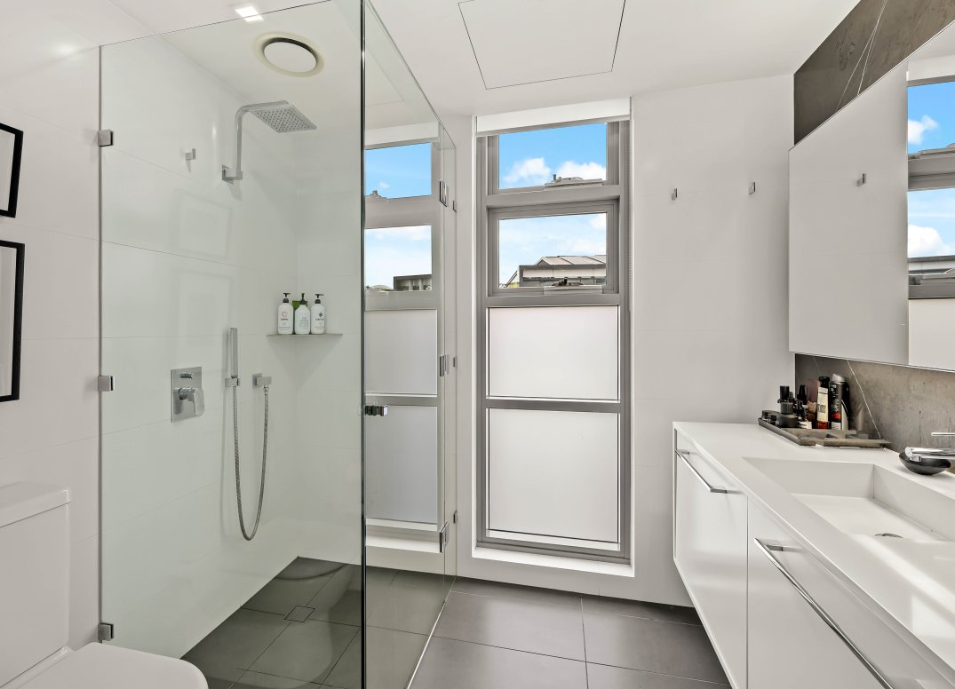 NEW YORK LOFT APARTMENT IN THE HEART OF NEWSTEAD Gallery