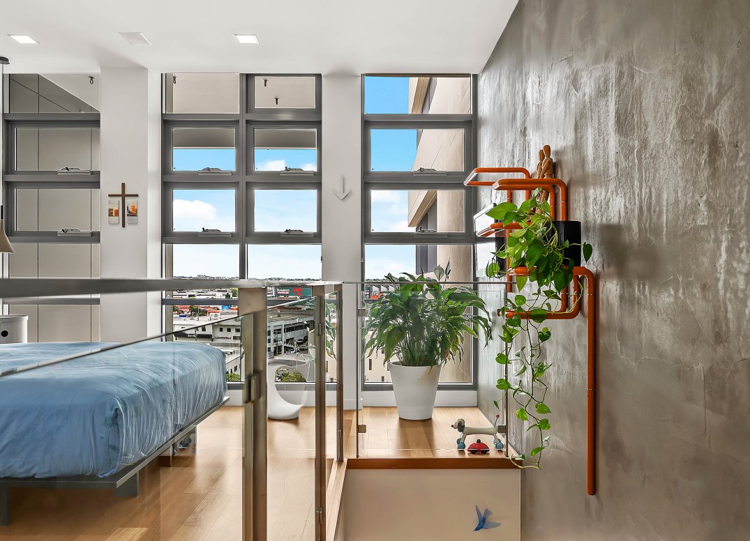 NEW YORK LOFT APARTMENT IN THE HEART OF NEWSTEAD Gallery