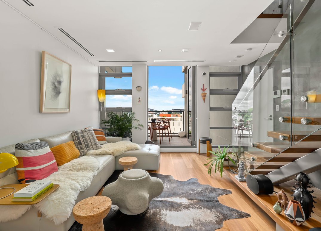 NEW YORK LOFT APARTMENT IN THE HEART OF NEWSTEAD Gallery